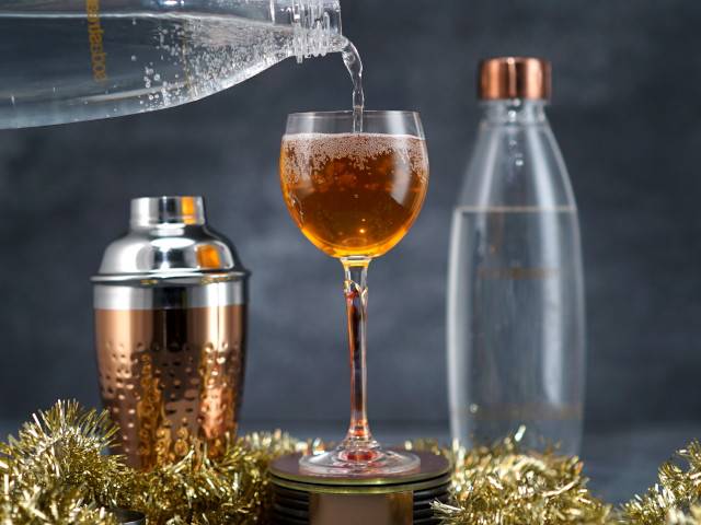 Toffee Fizz Holiday Cocktail