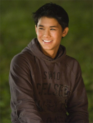 Booboo Stewart Interview As Seth Clearwater In Twilight Saga Breaking Dawn Girl Com Au